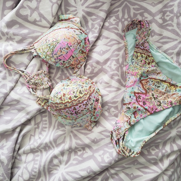 Victoria secret bikini set - Picture 1 of 3